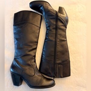 🐝BOC Black Tall Leather Boots!